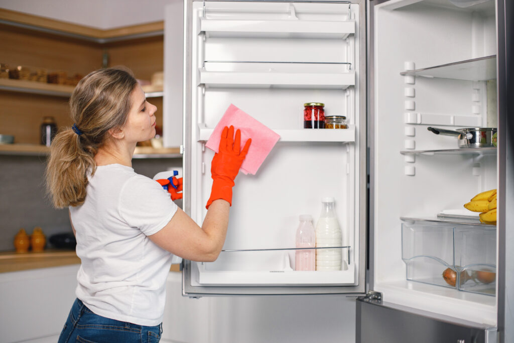 Come pulire frigorifero e freezer in modo perfetto?